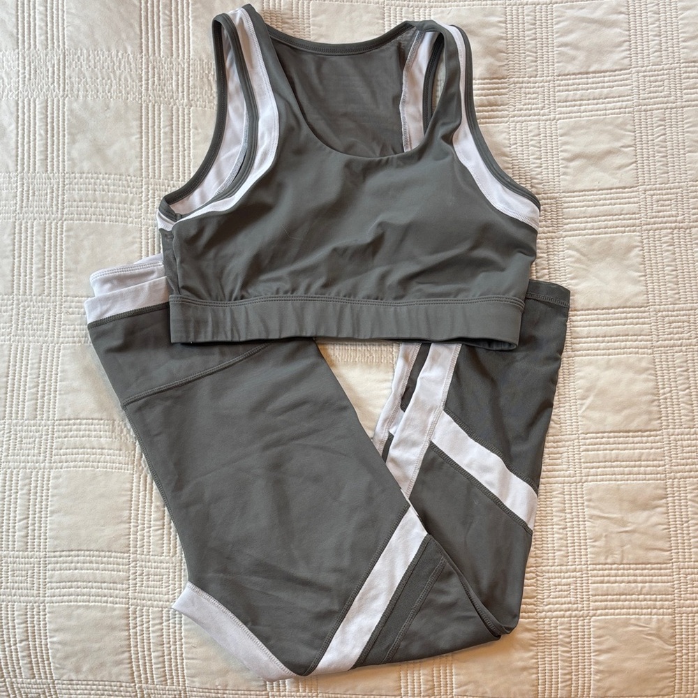 Green and White Women's Sports Bra and Leggings Set